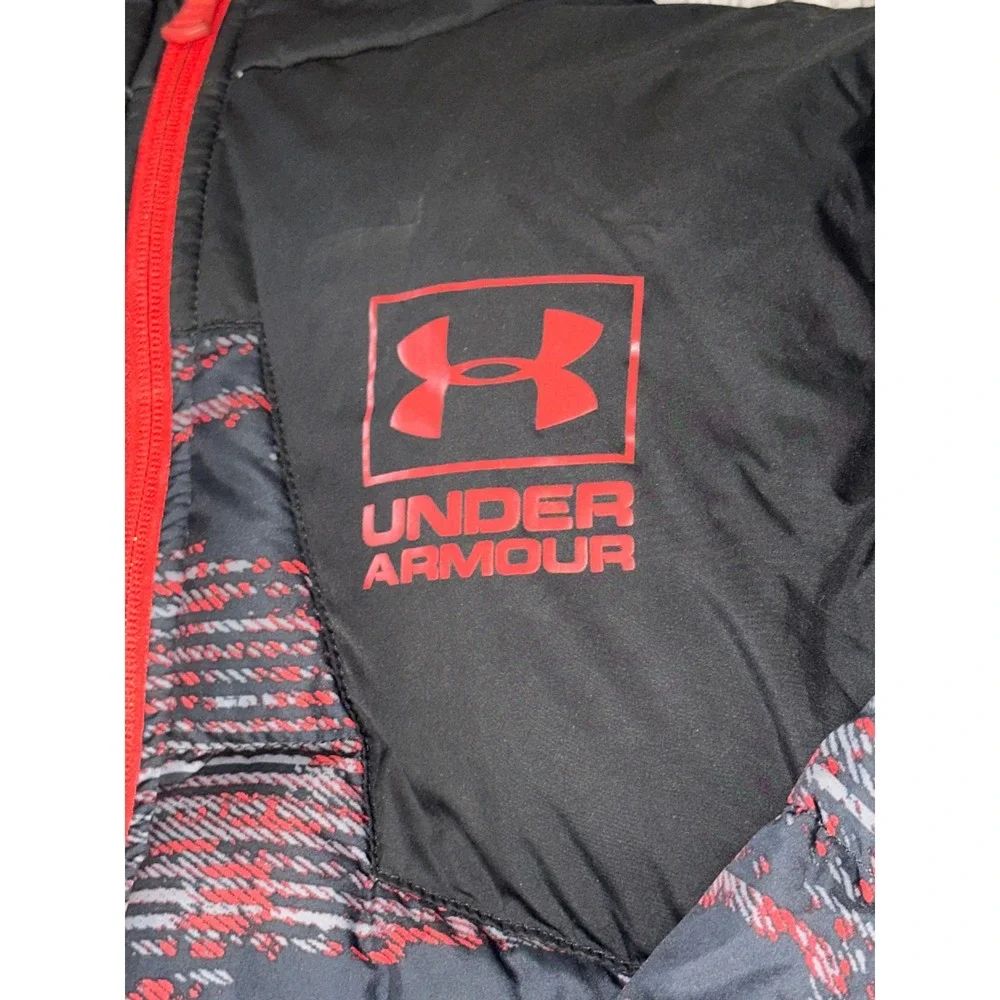 Under Armour ColdGear Boys Puffer Jacket Black Red Digital Print Boys Large Down